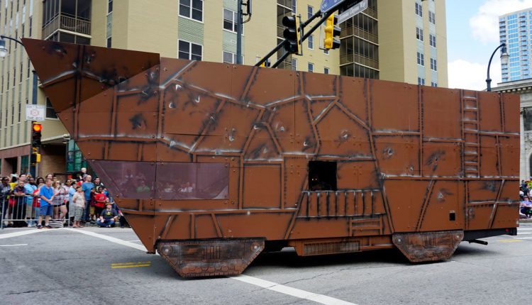dragoncon_sandcrawler